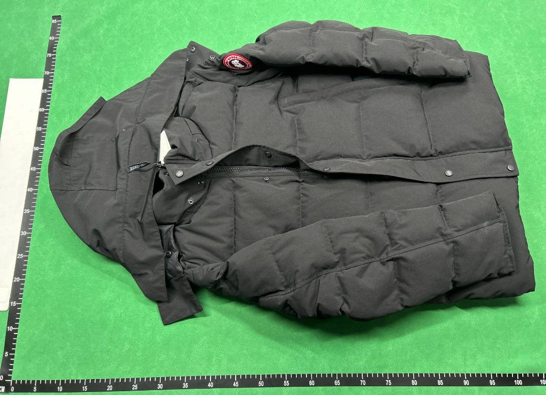 Canada goose down jacket 2024 winter classic men's and women's warm down jacket cotton-padded jacket t.me/ccnnffaass007