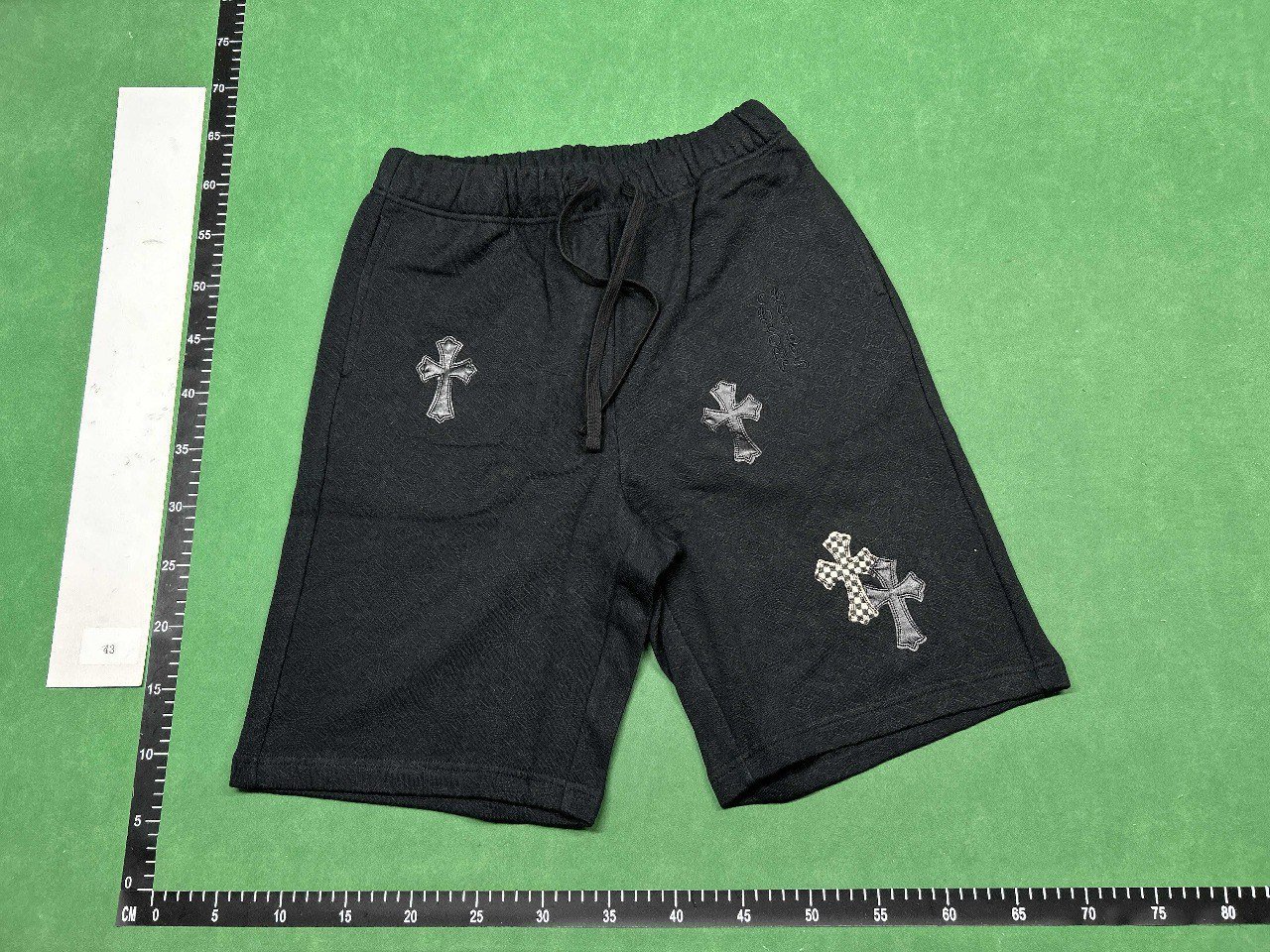 Chrome hearts shorts  (40 CP) 1 fashion short sleeve style