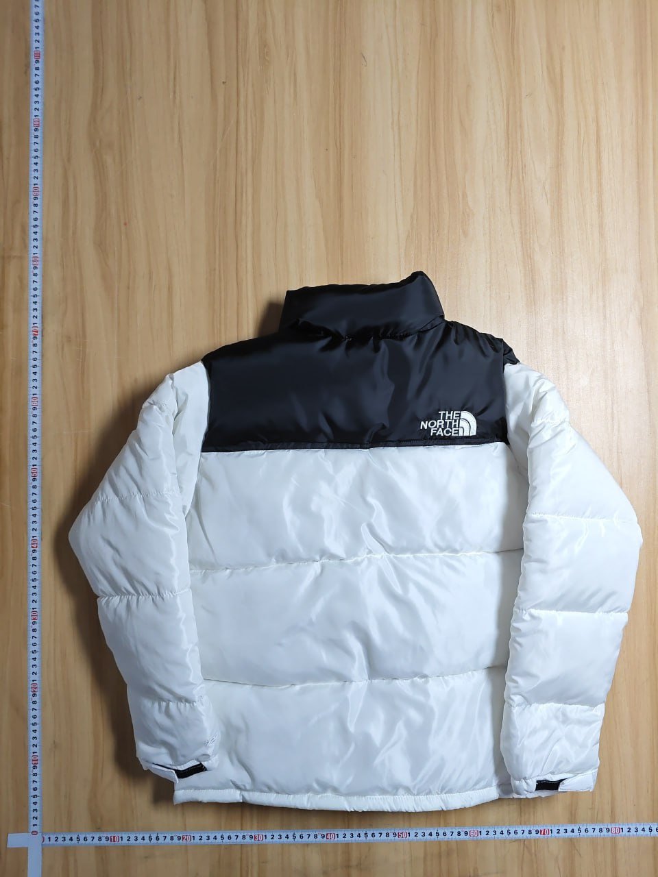 THE NORTH FACE Down jacket