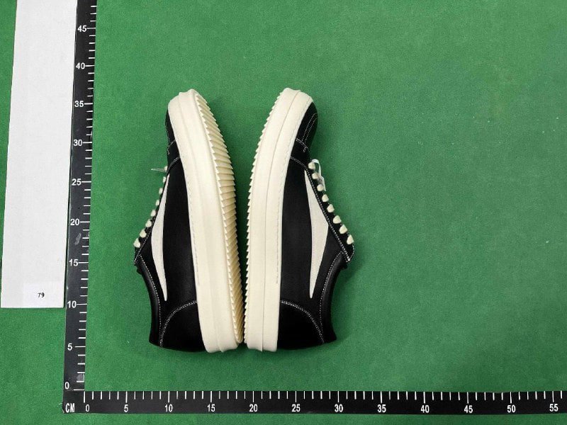 Rick on shoes  Europ