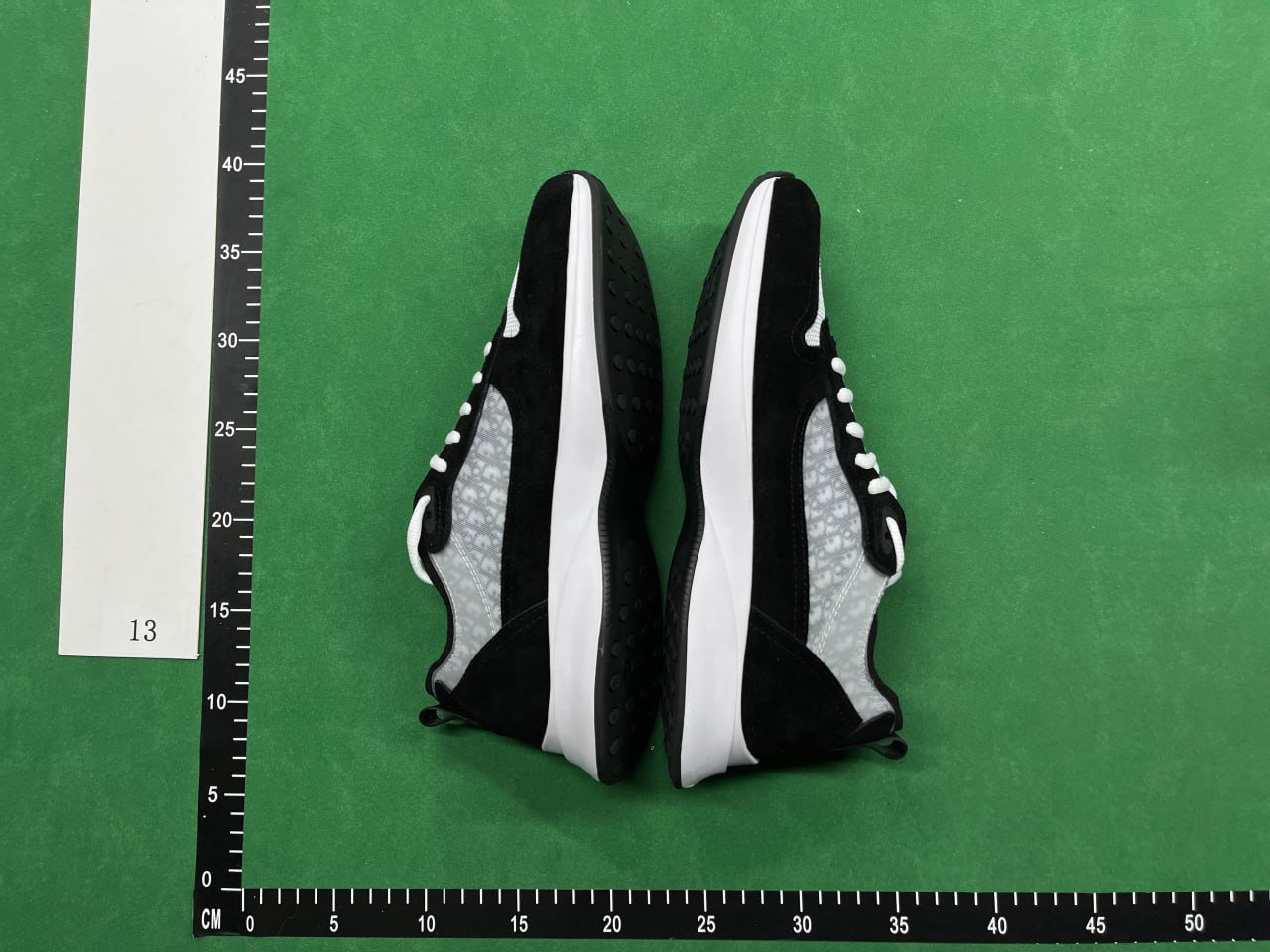 Dior B25&Dior B27 Shoes  New fashion versatile fashion shoes 065