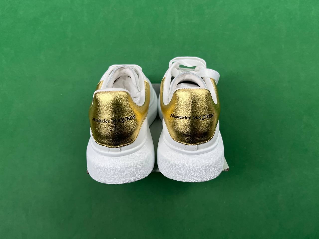 Mcqueen Casual shoes  High quality fashion casual sneaker 09