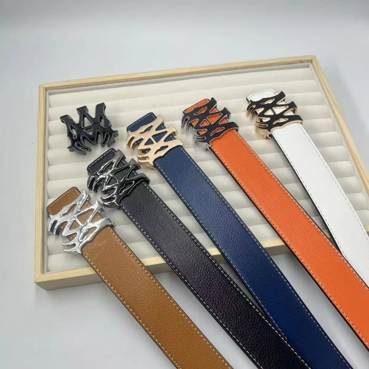 Classic Minimalist B