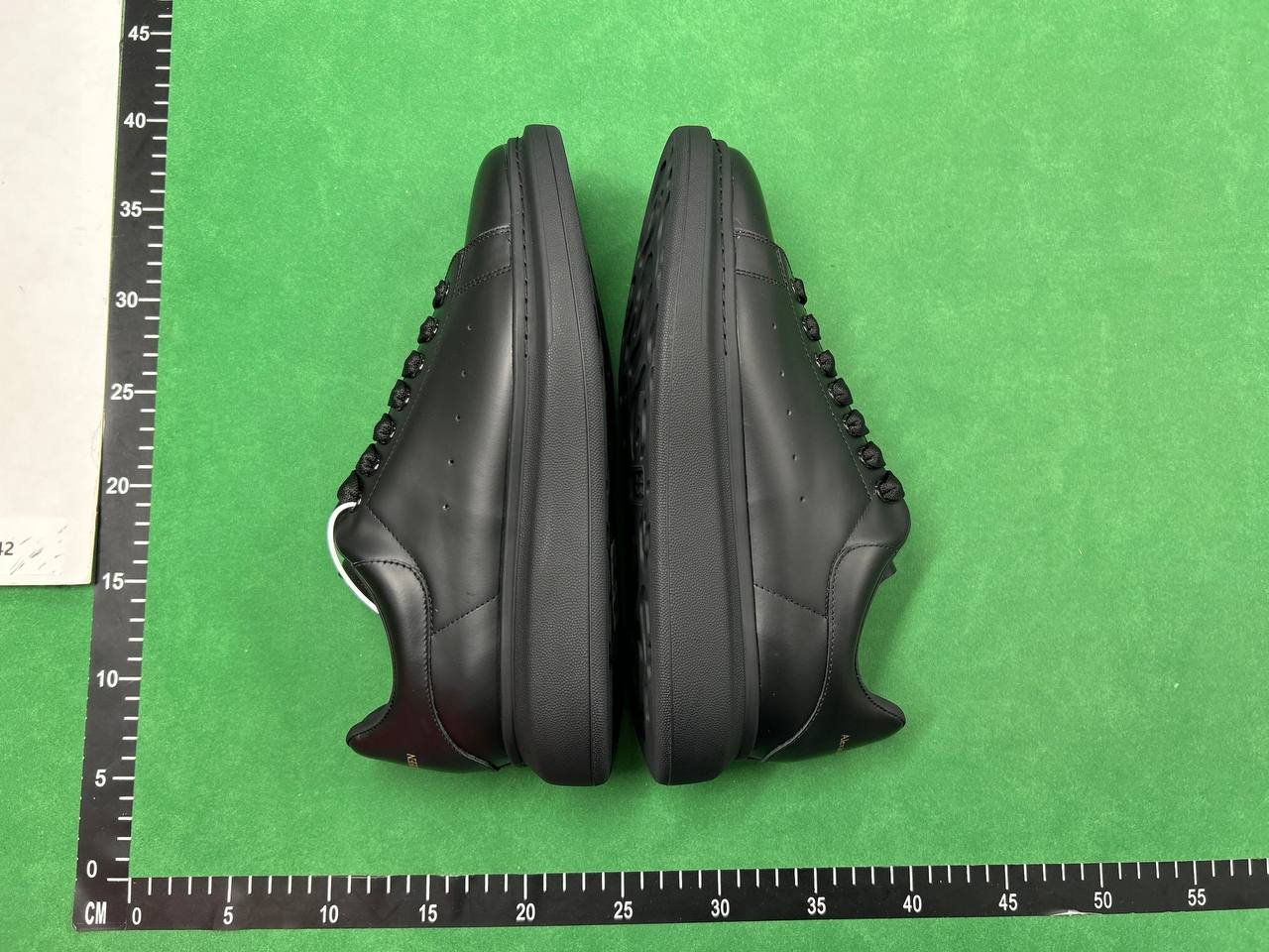 Fashion trend Joker sneaker YHH331.252.4 holiday 2.5 to resume business