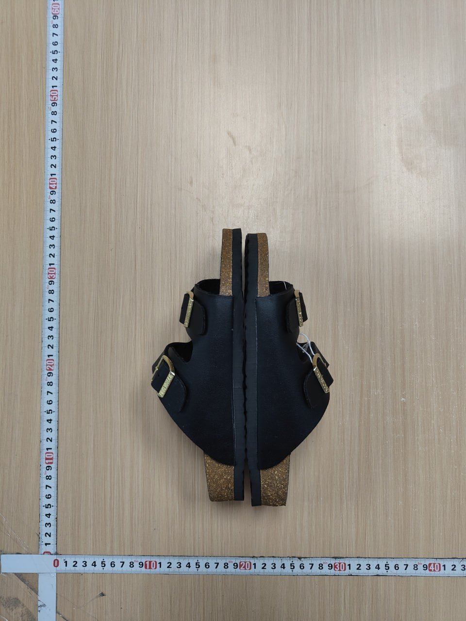 Flip-flops two-button slippers three-button slippers beach shoes