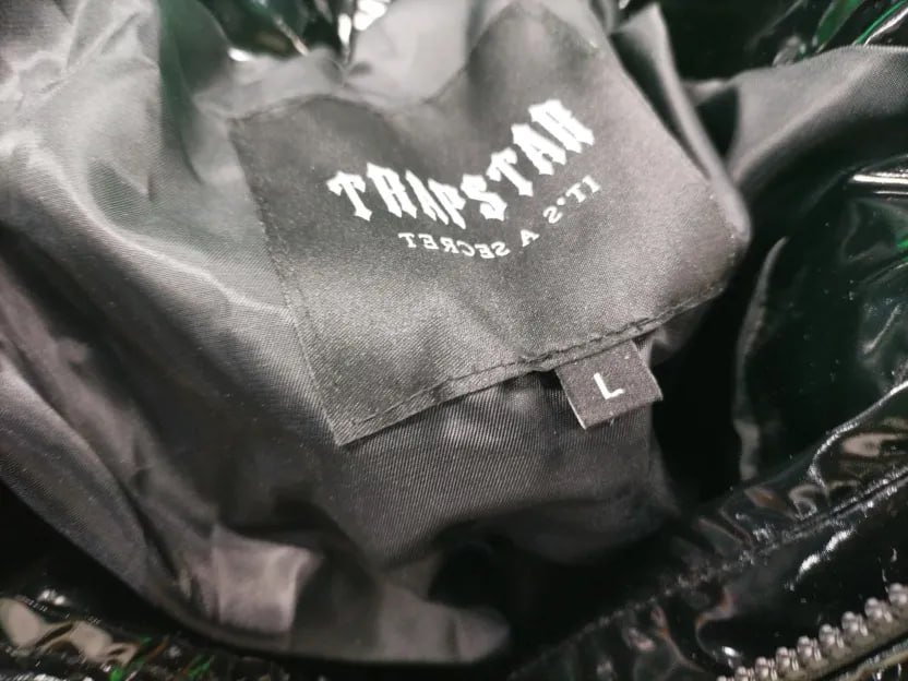 Comfortable Windproof Warm Jacket 04