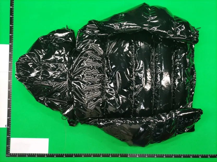 Comfortable Windproof Warm Jacket 04