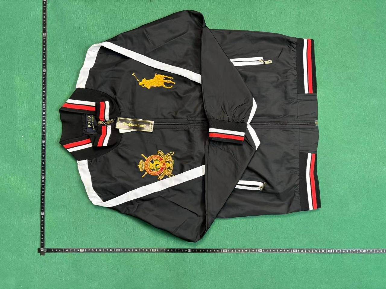 Jacket suit shipped goods non-quality problems do not support return