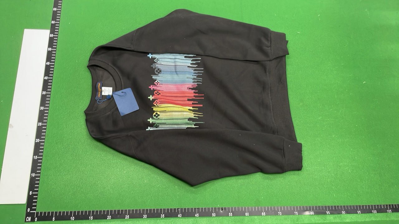 Autumn and winter fashion trend crew neck sweater 01