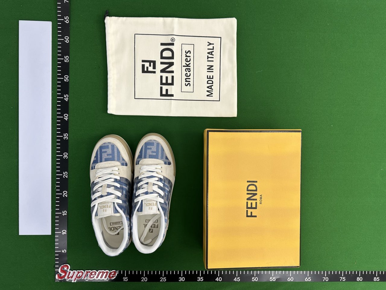 Low-Top Printed Flats TOPQ1