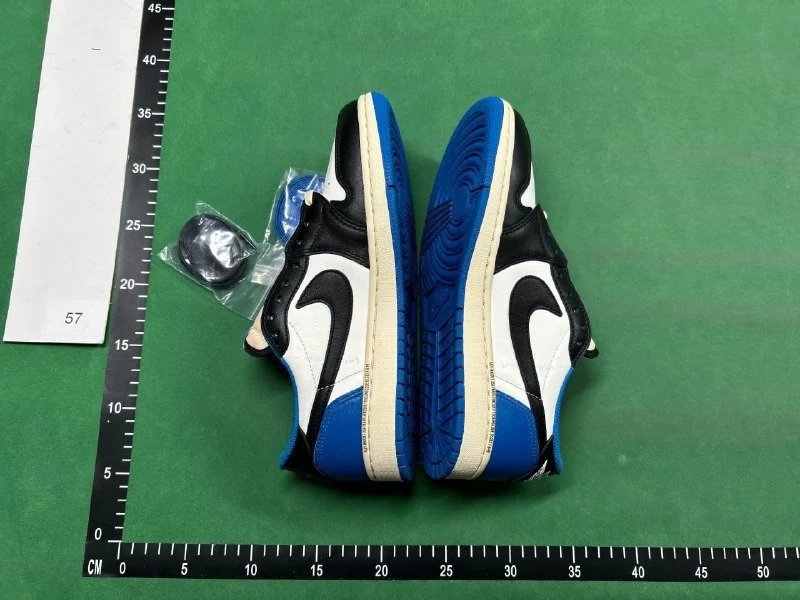 high quality fashion shoes gift 1 paris of socksFA