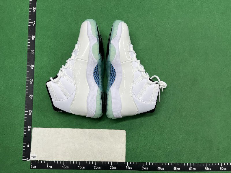 Youth beautiful sports shoes non-quality problems do not support no reason to return