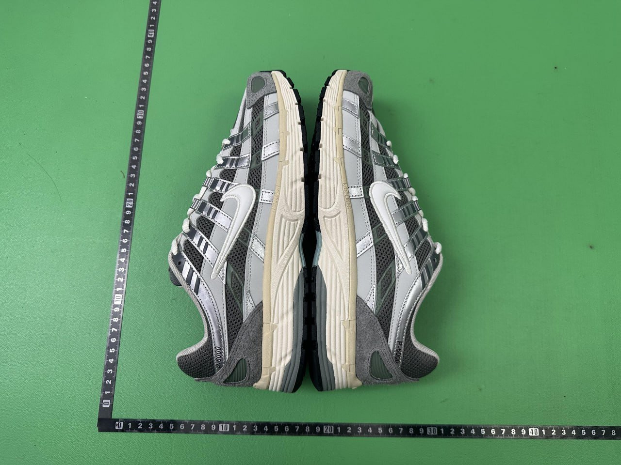 CO1 Retro Men's and Women's Wear-resistant Non-slip Breathable Sports Leisure Running Torre Shoelaces Original Box OG Quality