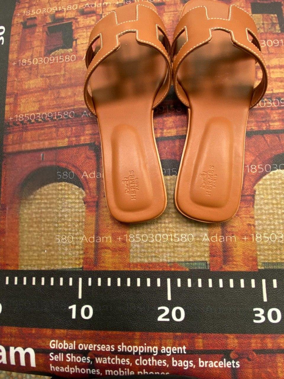 Youth trend slippers