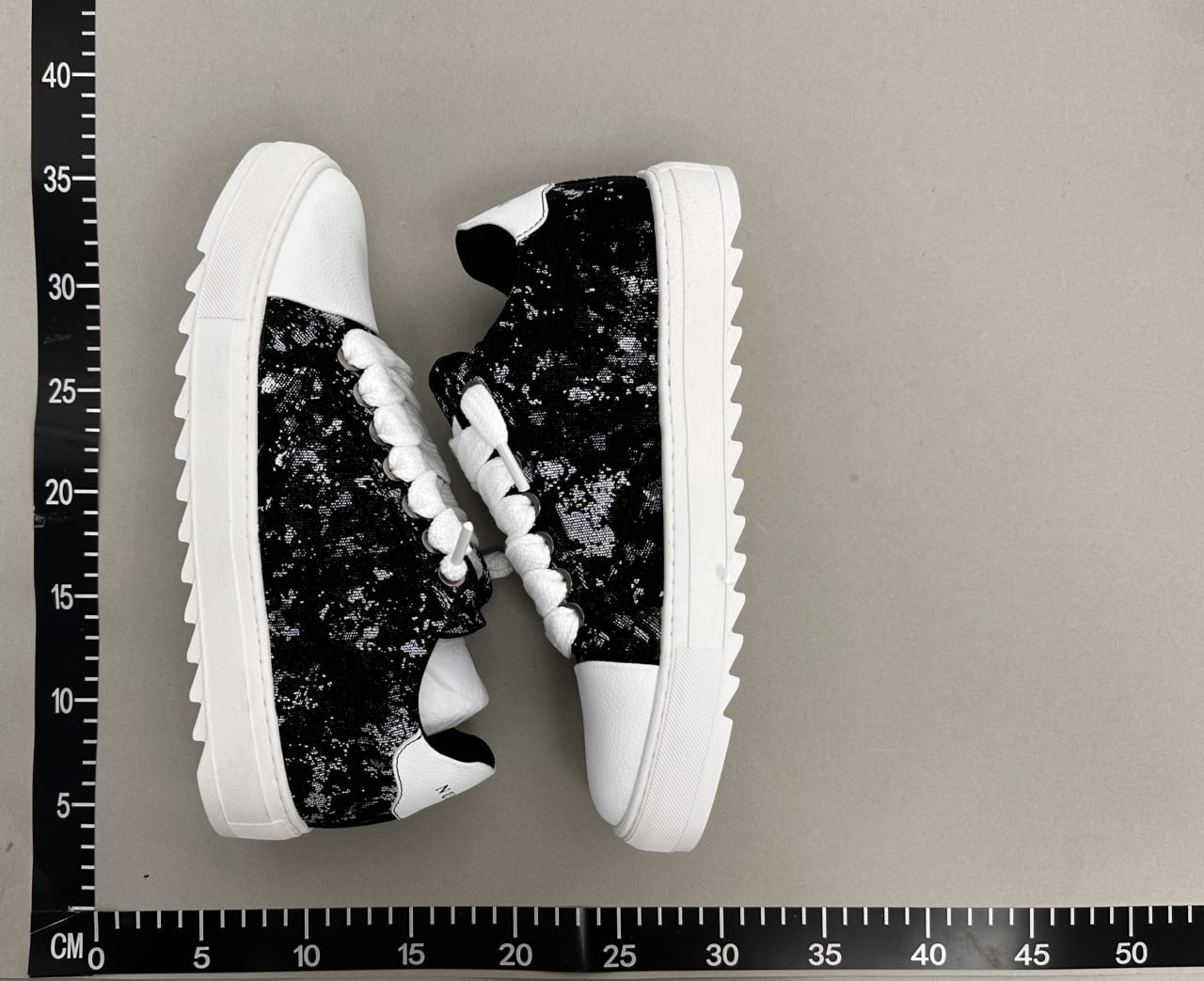 [DX221] N * merisTrainersshoes customized products are not returned SRKA