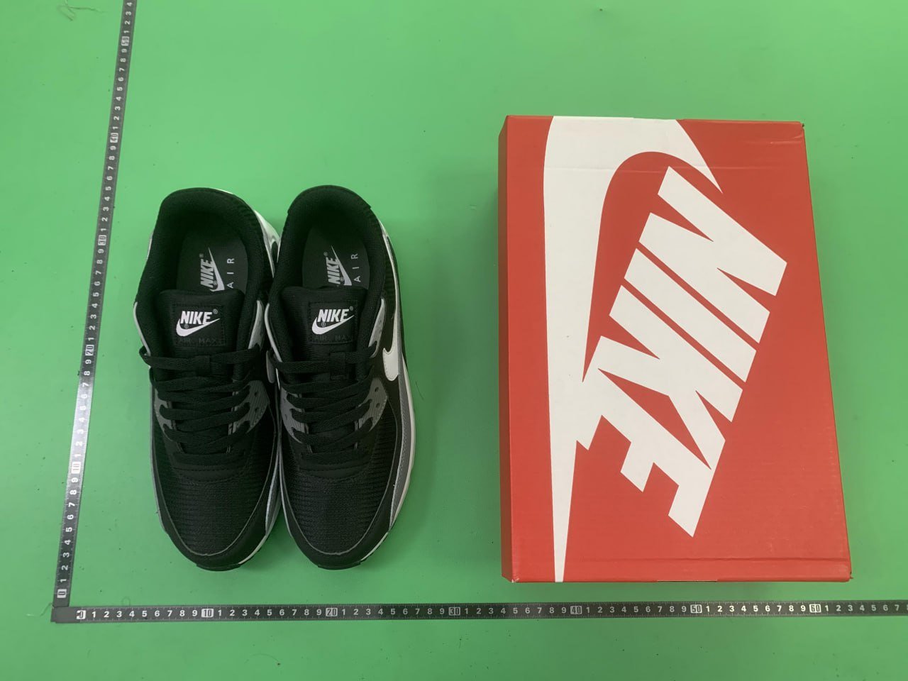 AE a1r M * x 90 sneaker